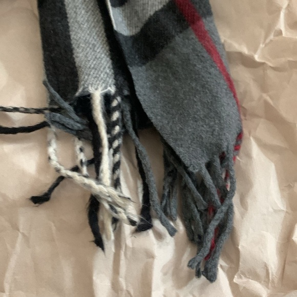 Burberry Made In Scothland CASHMERE - Picture 9 of 12